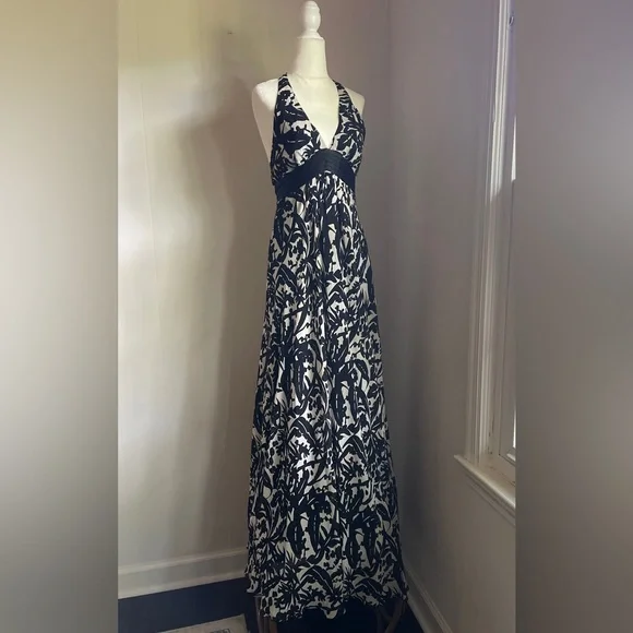BCBGMaxAzria | Dresses | Bcbgmaxazria 0 Silk Halter Gown Black White Print  Maxi Tie Neck Whimsy Sz 4 | Poshmark